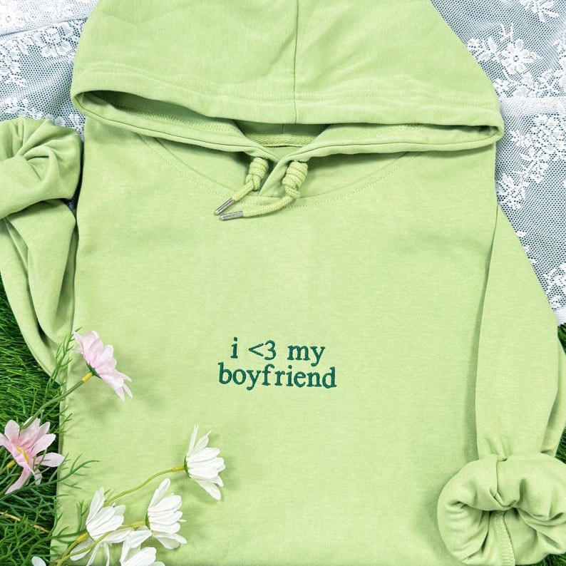 Personalized Embroidered i 3 my boyfriend girlfriend Couple Hoodie Christmas Gift LoveCustom UK